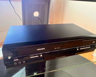 DVD video player & video cassette recorder SD-V295KU