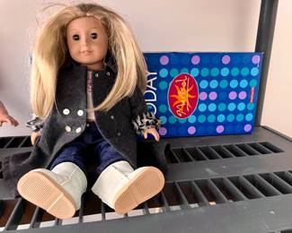 American Girl Dollw/box