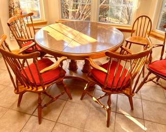 Kitchen table with one leaf and 4 Windsor chairs with arms