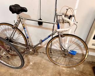 Vtg. Men's Raleigh Grand Prix bike