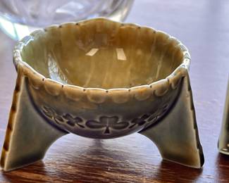 Vtg. Wade Irish Porcelain - 1 of 2 salt cellar 