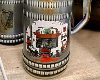 Vtg. Wade Irish Porcelain - close up