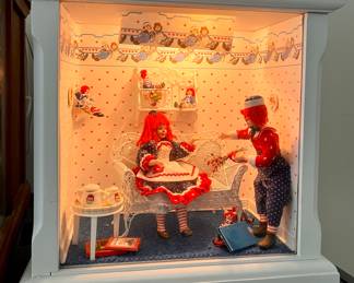Hand made Raggedy Ann and Andy lighted mini doll house  
