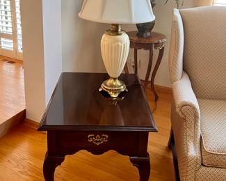 Matching Ethen Allen side tables and Stiffle brass lamps 