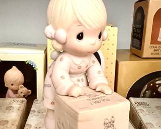 Huge collection of Precious Moments 