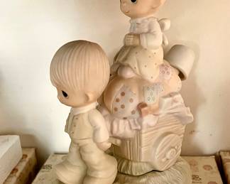 Huge collection of Precious Moments 