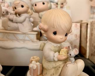 Huge collection of Precious Moments 