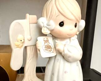 Huge collection of Precious Moments 