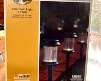 New - Hampton Bay solar path lights 