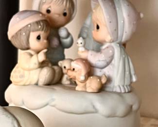 Huge collection of Precious Moments 