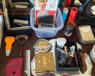 Vintage Ladies Toiletries and Bathroom Items 