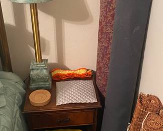 Night Stands/Lamps