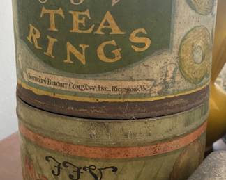 Old Tea Rings and Macaroon Krisps Tins