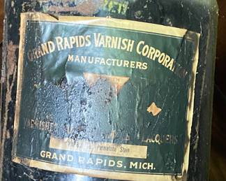 Old Advertising Cans and Tins