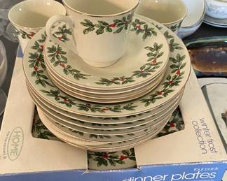 Baum Brothers Holly Collection