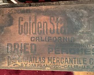 Old Golden Star California Dried Peaches Crate 