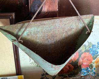 Advertising Dustpan (Rough)