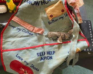 "I Know How" Self-Help Apron