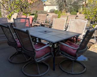 Patio Table w 6 Chairs