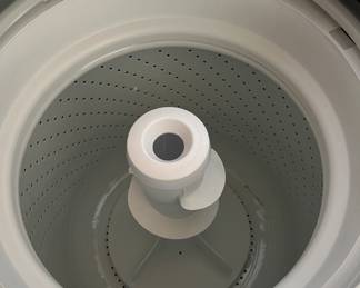 Super Clean Whirlpool Washer and Dryer