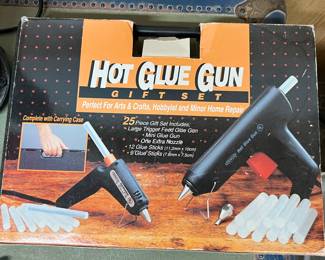 Hot glue gun set