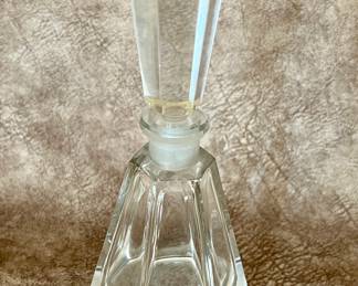 Crystal glass perfume bottle