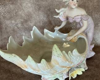 Vintage porcelain candy dish