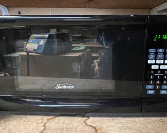 Sunbeam countertop microwave