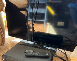 Samsung 40" TV and Magnavox DVD/VHS player