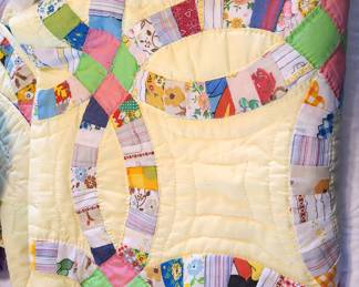 HANDMADE DOUBLE WEDDING RING PATCHWORK QUILTS 1960S TENNESSEE