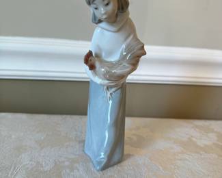 Lladro Girl With Rooster Porcelain Figurine