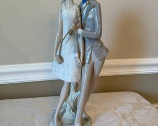 Lladro Sweethearts Porcelain Figurine