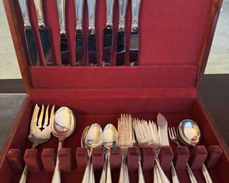 International Sterling Silver Flatware (38pc - 1470grams & 8 Handled Pieces)