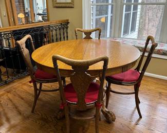 Antique Round Carved Oak Claw Foot Extension Dining Table (48"D x 30"H) & Antique Bent Oak Dining Chair (4pc)