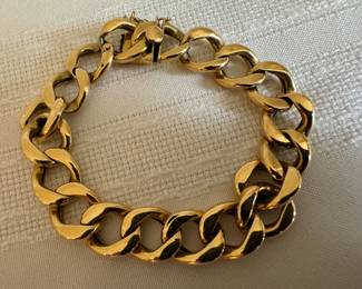 18K Gold Clasp Bracelet