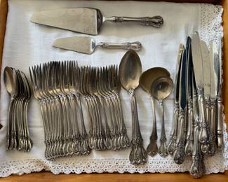 Towle Sterling Silver Flatware 1651gms + 14 Handled Pieces 