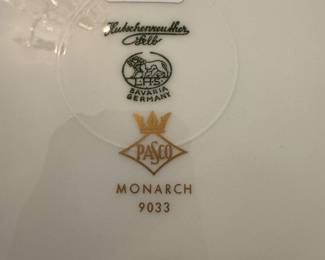 Hutschenreuther Selb Monarch Cobalt China (48pc)