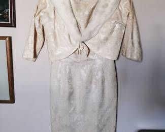 Gorgeous vintage 1960s Parklane Juniors Original white satin brocade dress and cropped jacket set, jacket has a bow closure and a white fur shawl collar, very small size