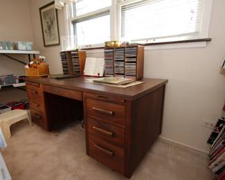 Mid century modern desk in walnut