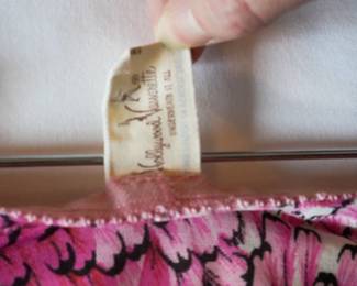 Label on the Vintage 1950's Hollywood Vassarette matching bra and girdle