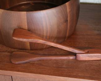 Super fun mid century Walnut salad tongs 