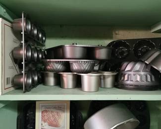 Barely used bakeware: muffin tins, bundt pans, popover tins, and more!