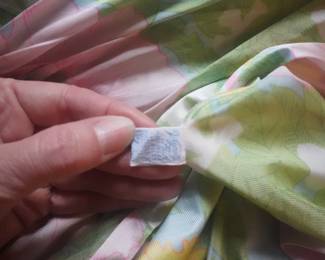 Tag detail of vintage Vanity Fair green floral short nightgown with matching robe