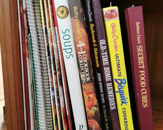 Cookbooks: Soups, Betty Crocker's 4-in-1 Cookbook Collection, Famous Dave's Backroads & Sidestreets, Old-Time Home Remedies, Betty Crocker's Ultimate Bisquick Cookbook, Bottom Line's Secret Food Cures