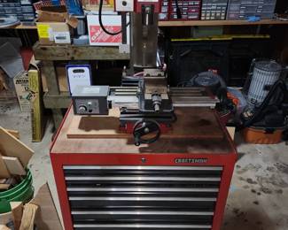 Central Machinery Mini Mill with turn table. Drilling Machine SKU#44991