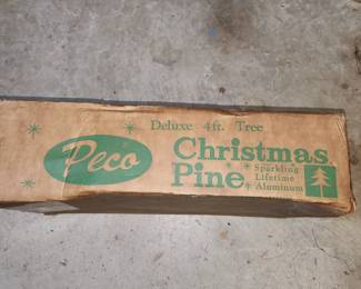 Vintage 4ft Aluminum tensile tree