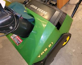 John Deere Snow blower