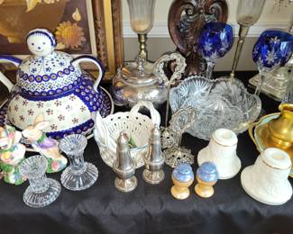 Boleseawiec pottery from Poland