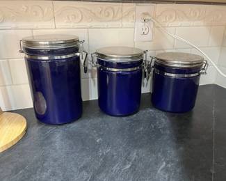Kitchen containers