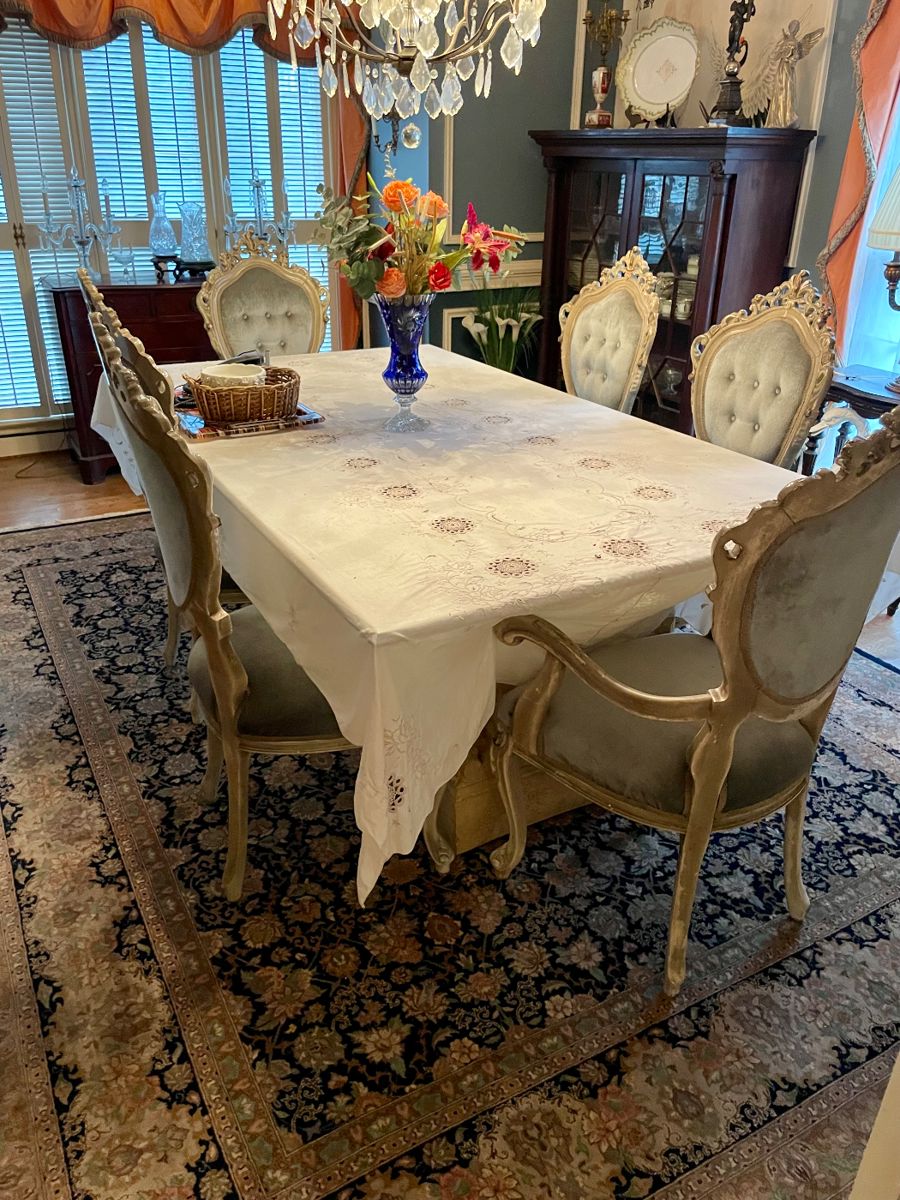 Benson Estate Sales 50 off Saturday! Beautiful... starts on 2/22/2024